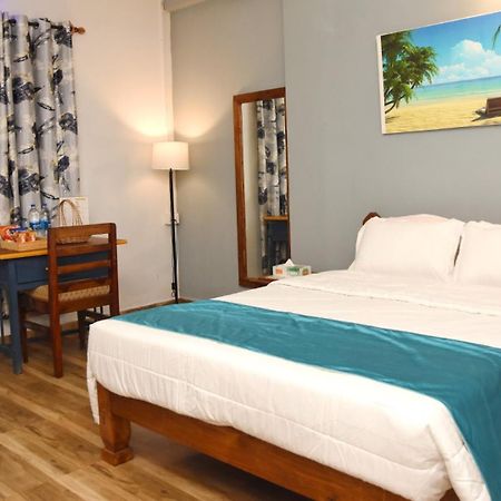 Bens Inn Мандрем Екстериор снимка